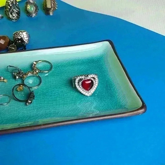 Silver tone red heart clear rhinestones fashion ring size 9 to 10 - Picture 16 of 17